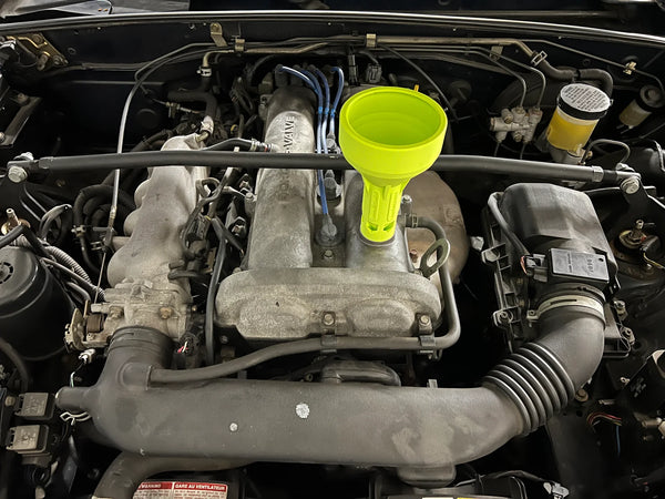 Dfuser Motorsports 1002524 Speed Pour Oil Funnel